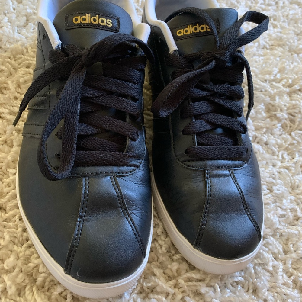 Running shoes